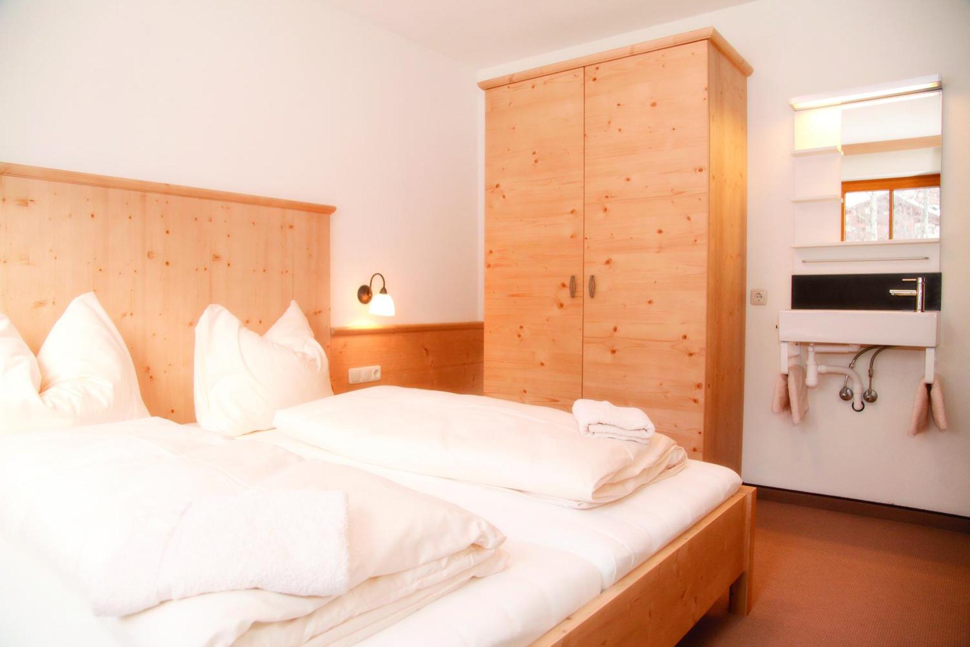 Appartements Stockinger グロースアルル 部屋 写真