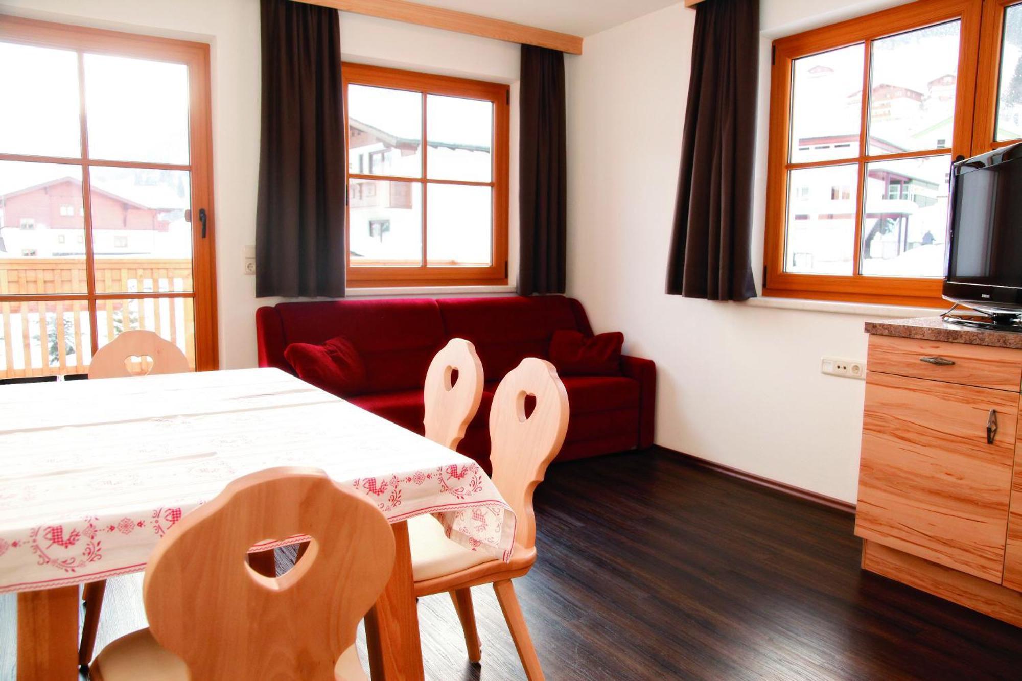 Appartements Stockinger グロースアルル 部屋 写真